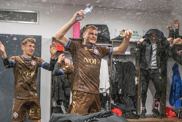 冷的比赛 冷的比赛